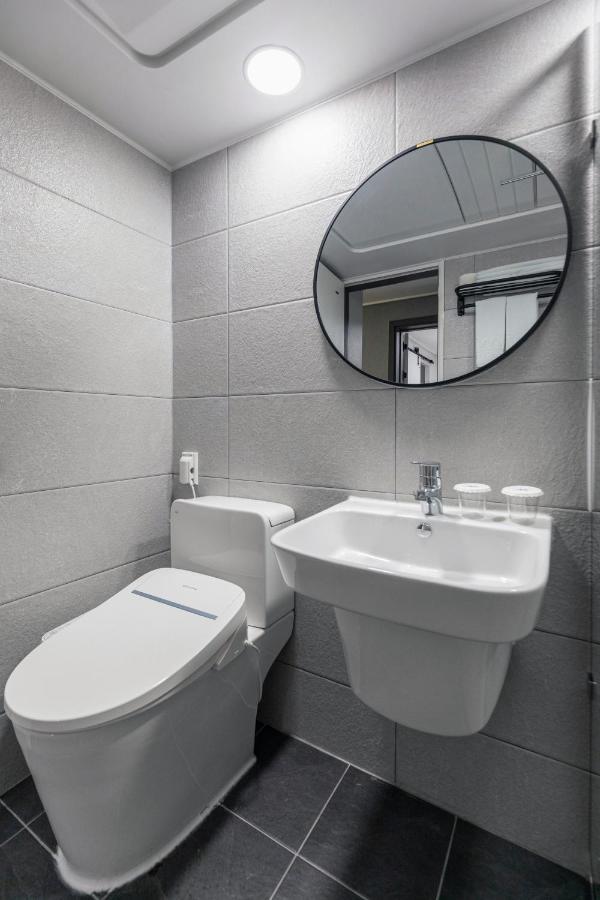 Aewol Stay In Jeju Hotel&Resort Exterior photo