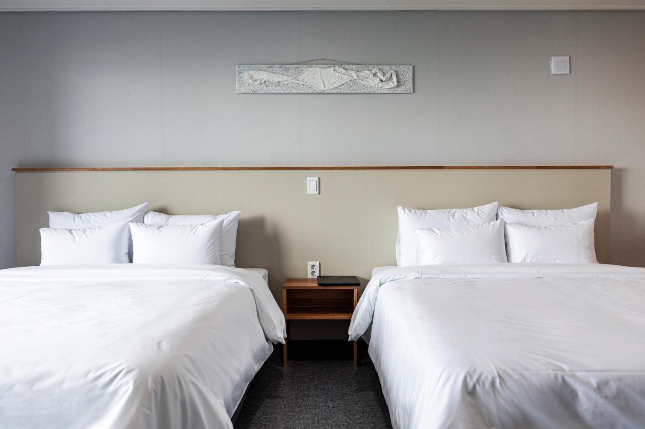 Aewol Stay In Jeju Hotel&Resort Exterior photo