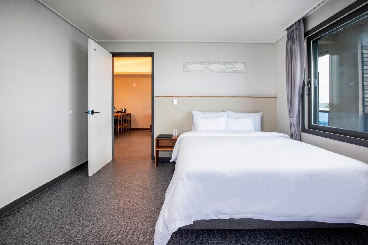 Aewol Stay In Jeju Hotel&Resort Exterior photo