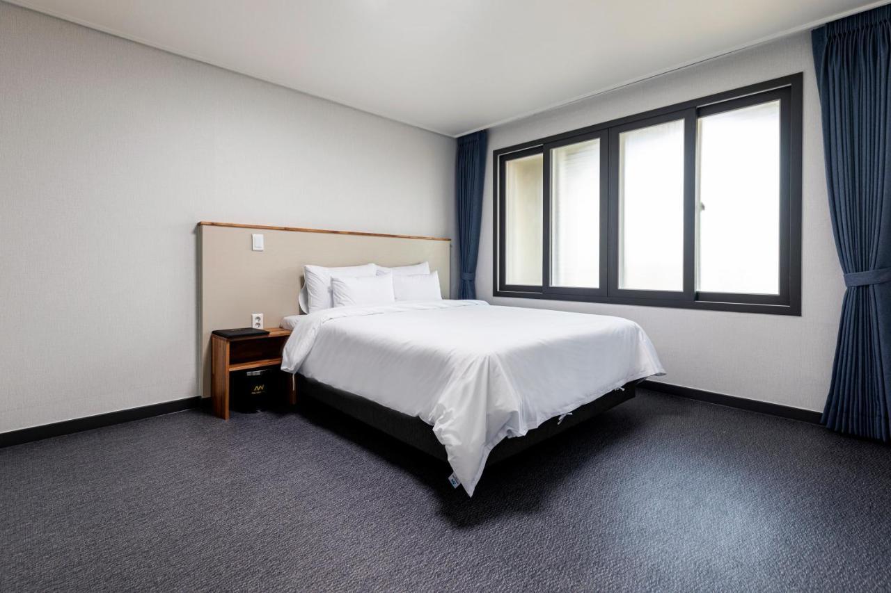 Aewol Stay In Jeju Hotel&Resort Exterior photo