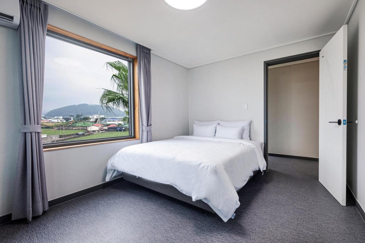 Aewol Stay In Jeju Hotel&Resort Exterior photo