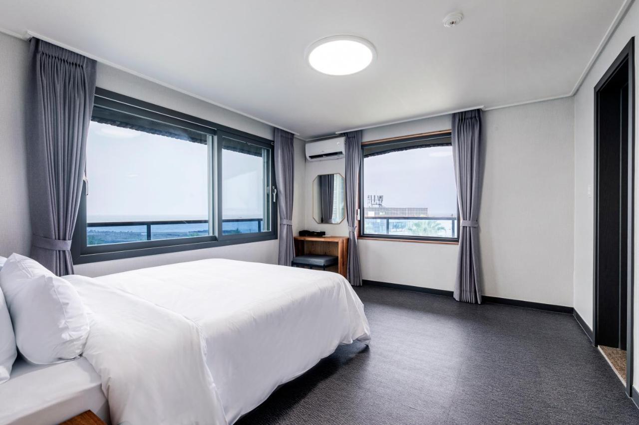 Aewol Stay In Jeju Hotel&Resort Exterior photo