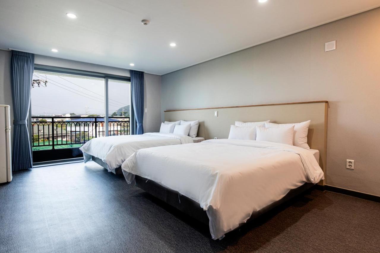 Aewol Stay In Jeju Hotel&Resort Exterior photo